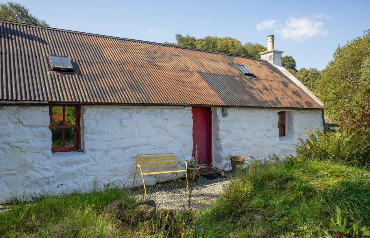 Half Of 12 Camustianavaig Villa Camastianavaig Exterior photo